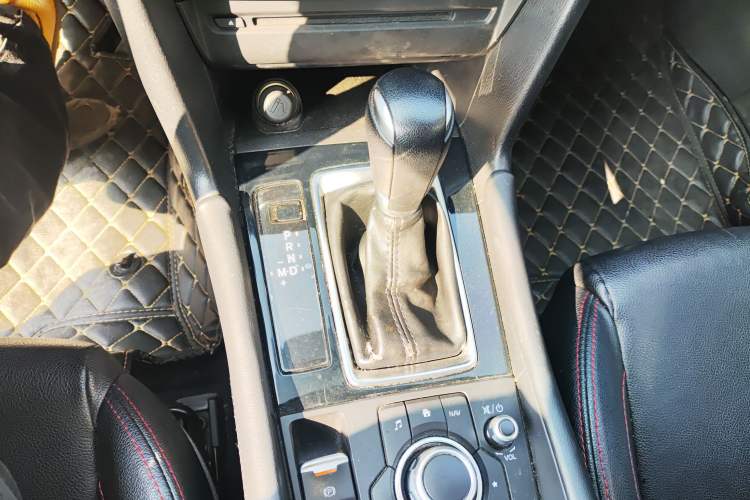 Used Mazda Mazda 3 Axela 2017 Sedan 1.5L Automatic Luxury Model Emission Standard China V