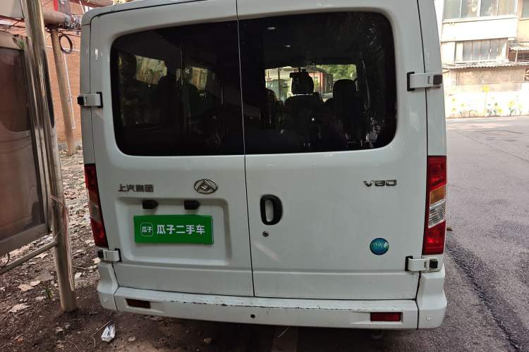 Used SAIC MAXUS Xintu V80 2023 2.0T Manual Classic Aoyuntong Short Wheelbase Ultra-Low Roof 5/6-Seater