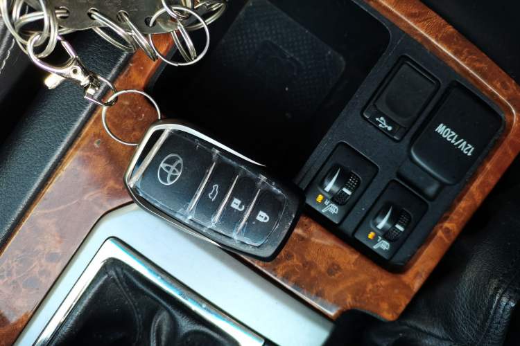 Used Toyota Prado 2016 2.7L Automatic Standard Edition
