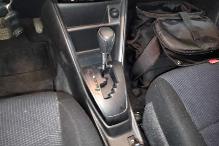 Used Toyota YARiS L 2016 Revised 1.5E CVT Charming Edition