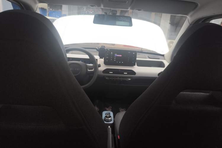 Used Geely Galaxy Panda 2023 Panda Mini 200km Endurance Bear
