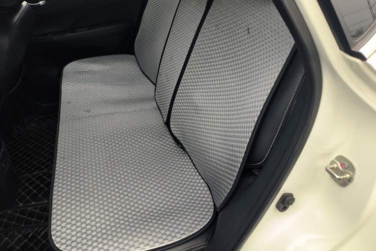 Used Nissan Tiida 2021 1.6L CVT Cool Edition
