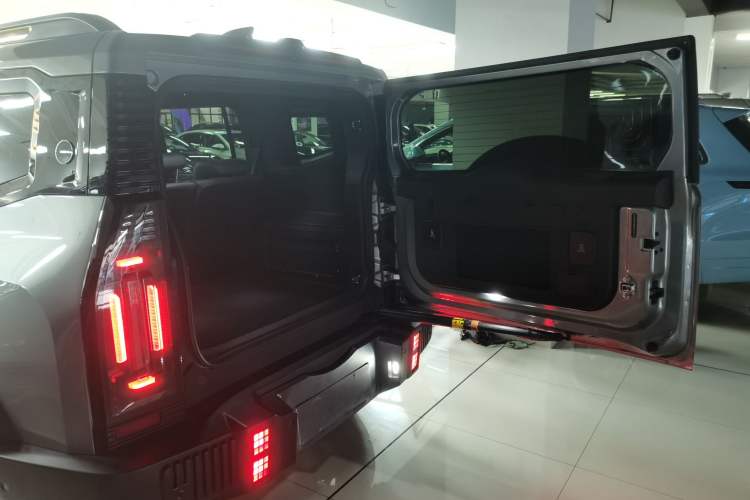 Used JETOUR Traveler 2023 2.0T All-Wheel Drive CrossPRO+
