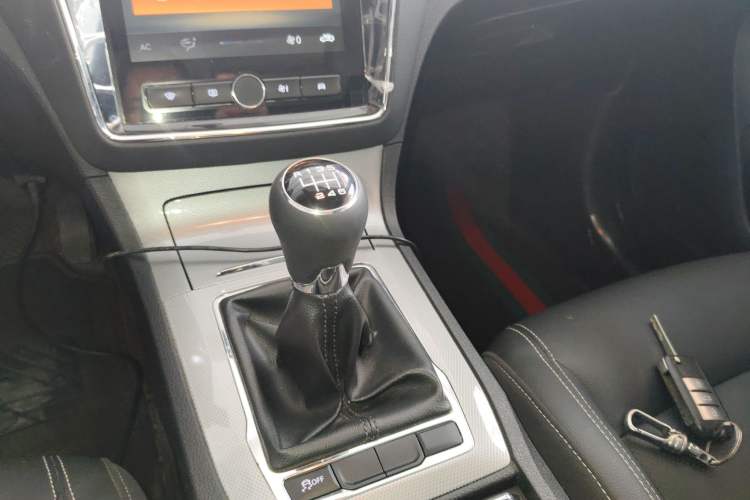 Used Roewe RX5 2020 20T Manual 4G Connect Super-Luxury Flagship Edition