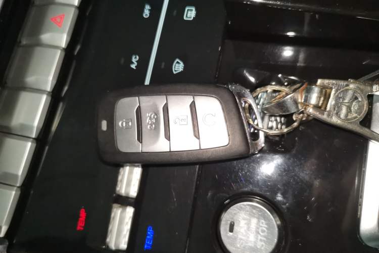 Used Changan CS85 COUPE 2021 1.5T DCT Luxury Edition