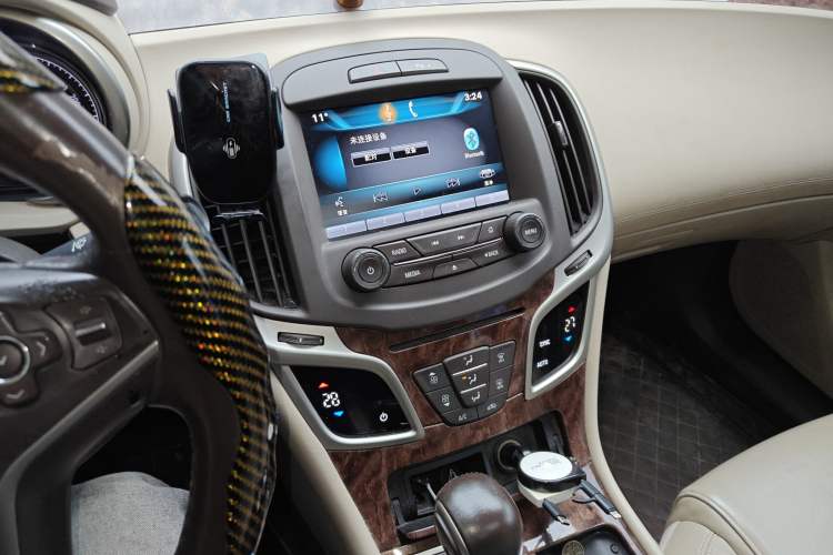 Used Buick LaCrosse 2013 2.4L SIDI Leading Comfort Version
