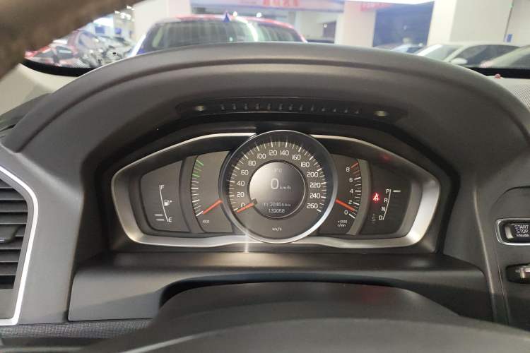 Used Volvo XC60 2016 T5 Smart Upgrade Model