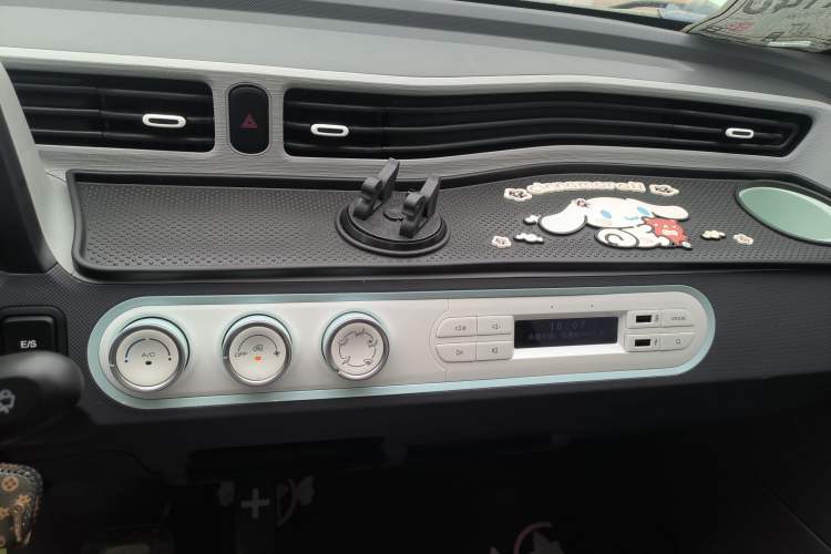 Used Wuling Hongguang MINIEV 2021 Macaron Fashion Model Lithium Iron Phosphate
