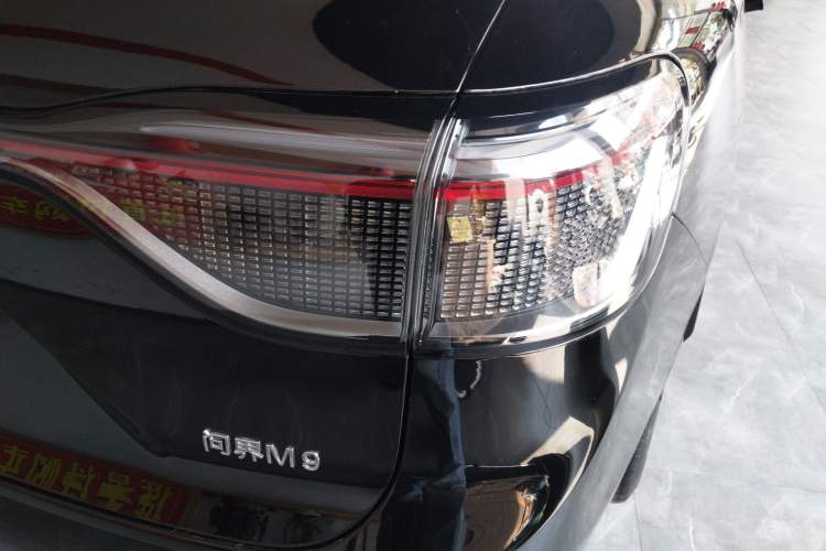 Used Hima AITO M9 2024 Range-Extended Max Edition 42 kWh 6-Seater Version
