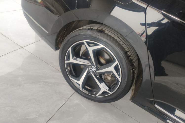 Used Volkswagen Passat 2024 380TSI Starry Luxury Edition
