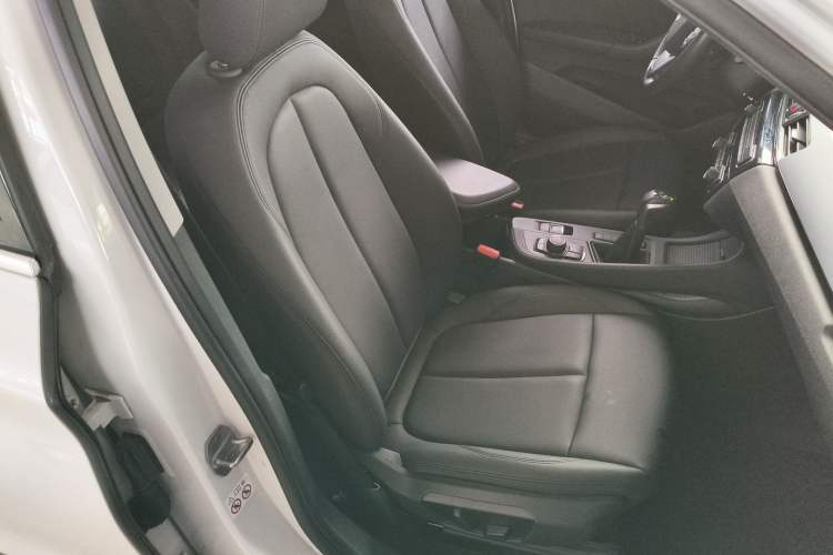 Used BMW X1 2019 sDrive20Li Leading Model
