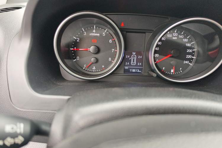 Used Haval H6 2015 Upgraded Model 1.5T Manual Two-Wheel Drive Elite Version