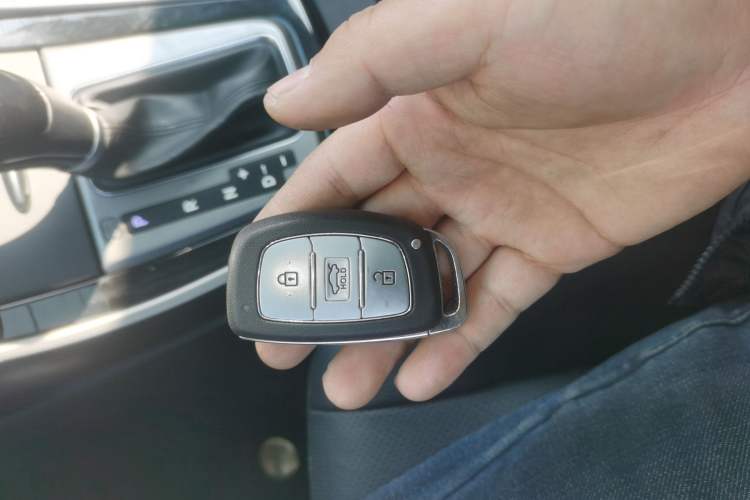 Used Hyundai Elantra 2015 1.6L Automatic Luxury Model