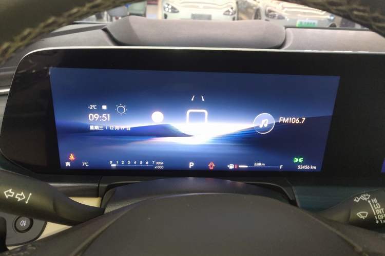 Used Buick GL8 2023 ES Lu Zun Deluxe Model
