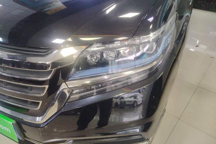 Used Honda Elysion 2019 2.0L Hybrid Luxury Edition
