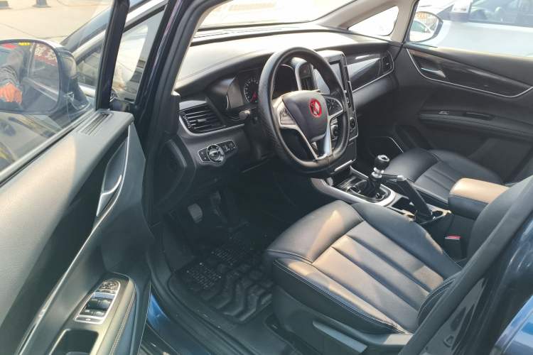 Used BYD Song MAX 2018 1.5T Manual Smart Connect Luxury 6-Seater