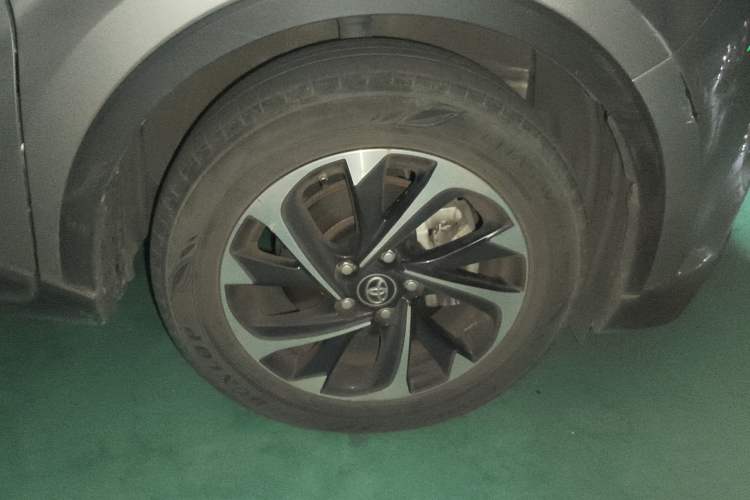 Used Toyota IZOA 2018 2.0L Yichi Edition China V Standard