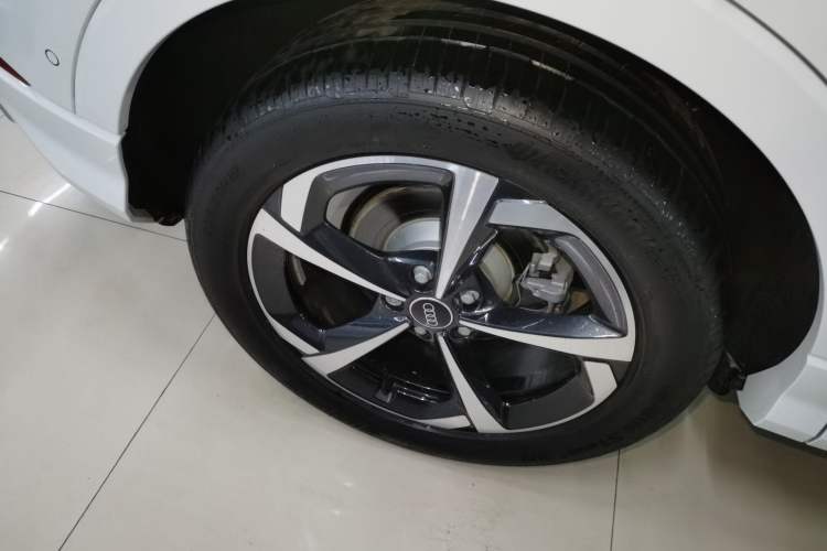 Used Audi Q3 2024 35 TFSI Fashion Dynamic Edition
