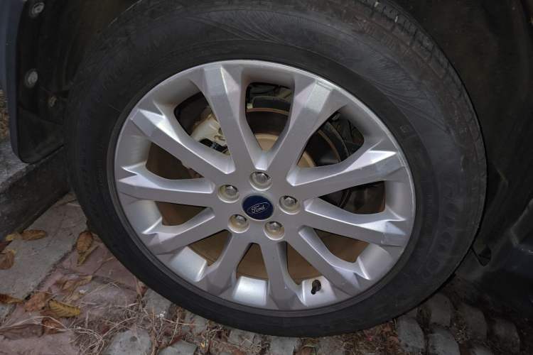 Used Ford Kuga 2015 1.5L GTDi Two-Wheel Drive Fashion Edition
