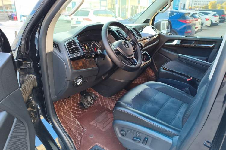 Used Volkswagen Multivan 2018 2.0 TSI 4x4 Prestige Edition 7-Seater
