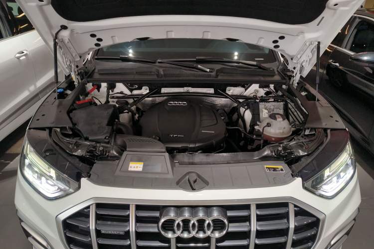 Used Audi Q5L 2022 45T Luxury Elegant Model
