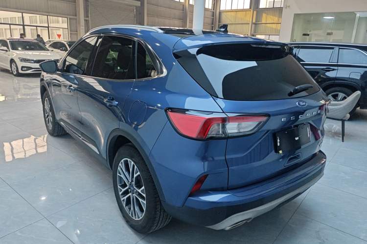 Used Ford Escape 2020 EcoBoost 245 Two-Wheel-Drive Titanium Edition
