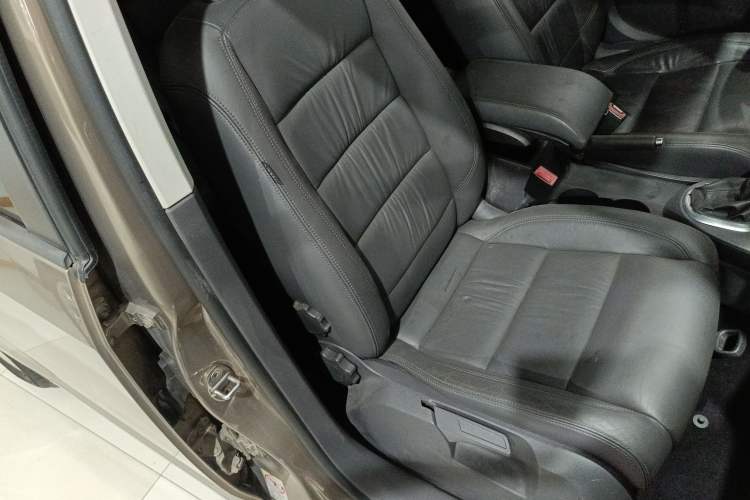 Used Volkswagen Touran 2015 1.4T DSG Comfort Edition 5 Seats
