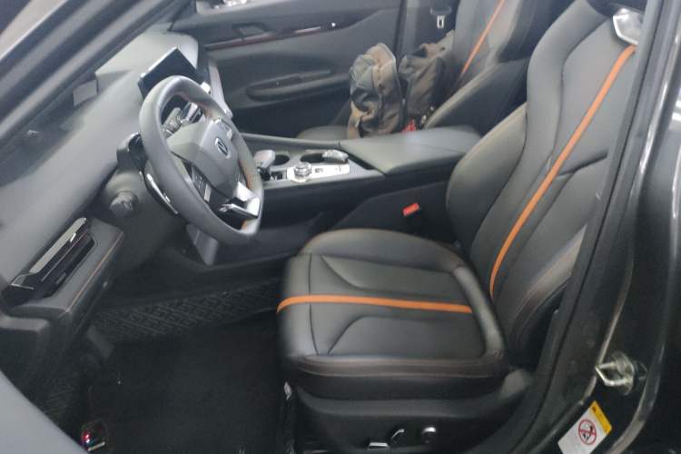 Used Changan UNI-V 2024 1.5T Prestige Edition
