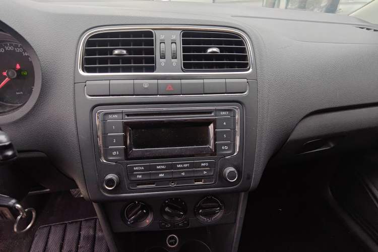 Used Volkswagen Polo 2013 1.4L Automatic Comfort Edition