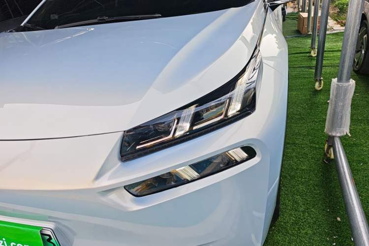 Used AION V 2024 Plus 70 Star Edition Lithium Iron Phosphate
