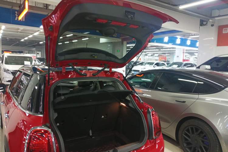 Used  MINI 2021 1.5T COOPER Artist Five-Door Edition
