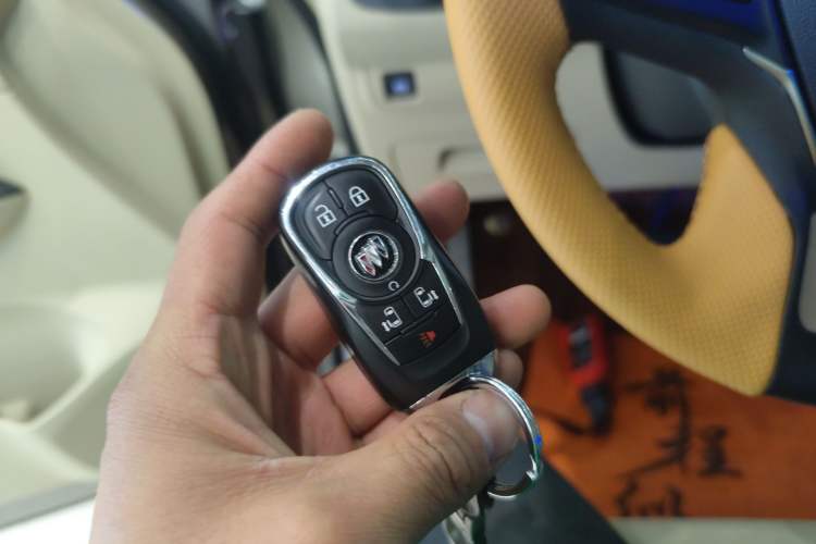 Used Buick GL8 2023 ES Lu Zun Deluxe Model
