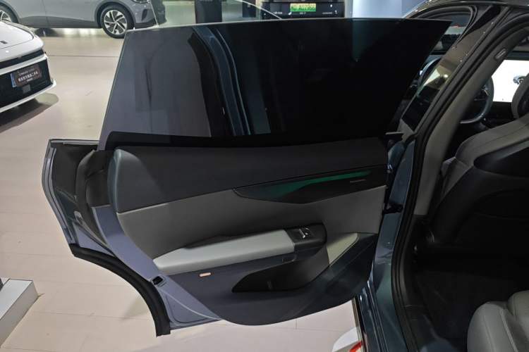 Used Lynk & Co 07 2024 EM-P 126 Long-Range Ultra
