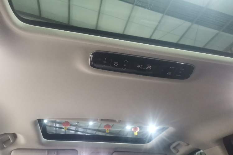 Used Honda Elysion 2024 2.0L eHEV Luxury Edition
