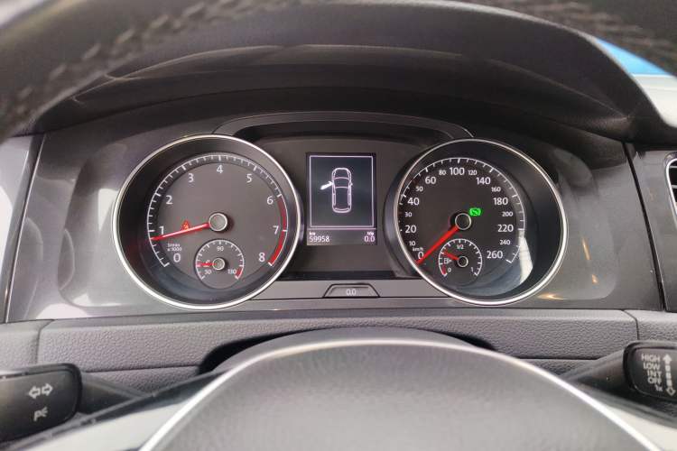 Used Volkswagen Golf 2018 230TSI Automatic Comfort Model
