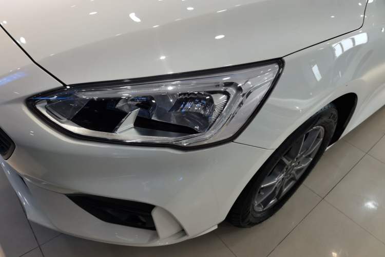 Used Ford Focus 2020 Hatchback EcoBoost 180 Automatic Trend Edition
