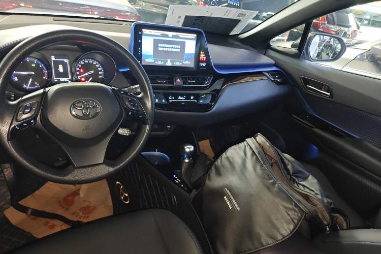 Used Toyota C-HR 2020 2.0L Leading Edition
