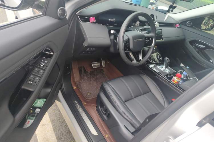 Used Land Rover Range Rover Evoque 2023 Aurora L 249 PS Collins Antique Bronze Special Edition
