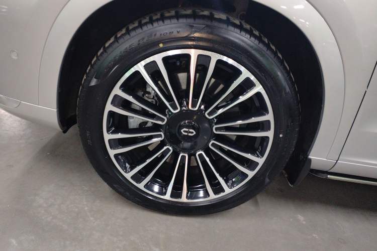 Used Hima AITO M7 2024 1.5T Intelligent Driving 4WD Max Edition 5 Seats
