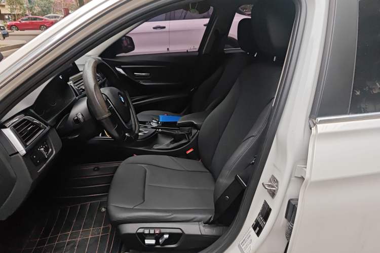 TDK.VehicleDetails.img