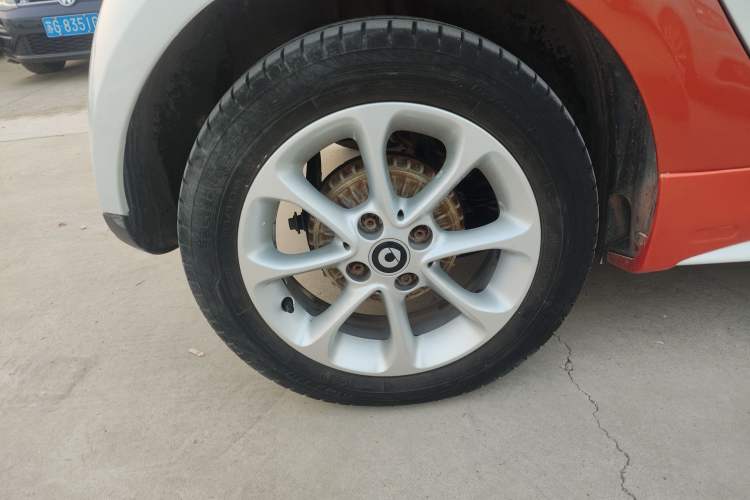 Used  fortwo 2015 1.0L 52 kW hardtop Dynamic version
