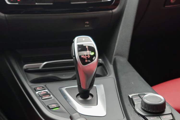 Used BMW 3 Series 2019 320i M Sport Package
