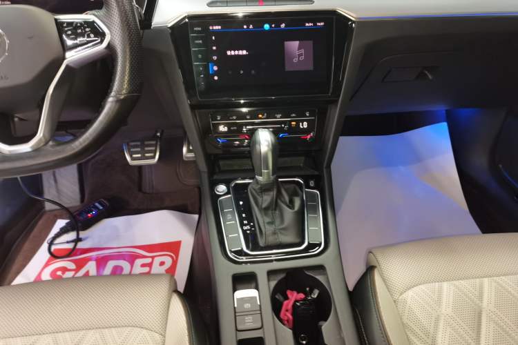 Used Volkswagen Magotan 2023 2 Million Units Commemorative Edition 330TSI DSG Luxury Version
