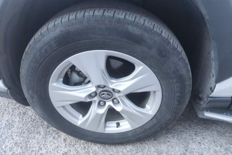 Used Toyota RAV4 2024 2.0L CVT Two-Wheel Drive Urban Edition
