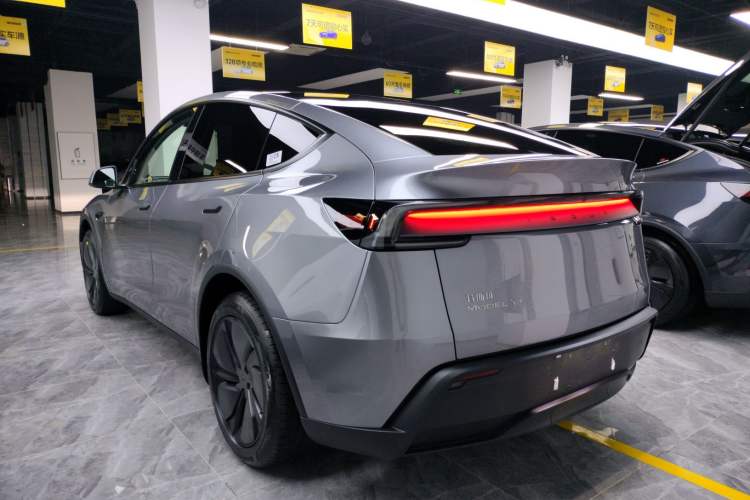 Used Tesla Model Y 2026 Model Long-Range Rear-Wheel-Drive Version