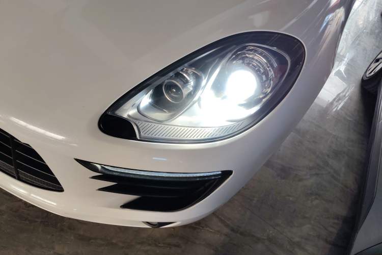 Used Porsche Macan 2017 Macan 2.0T