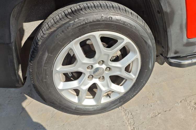 Used  Renegade 2017 180T Automatic High-Energy Version
