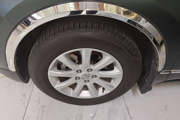 Used Buick Envision 2018 20T Two-Wheel Drive Luxury Model
