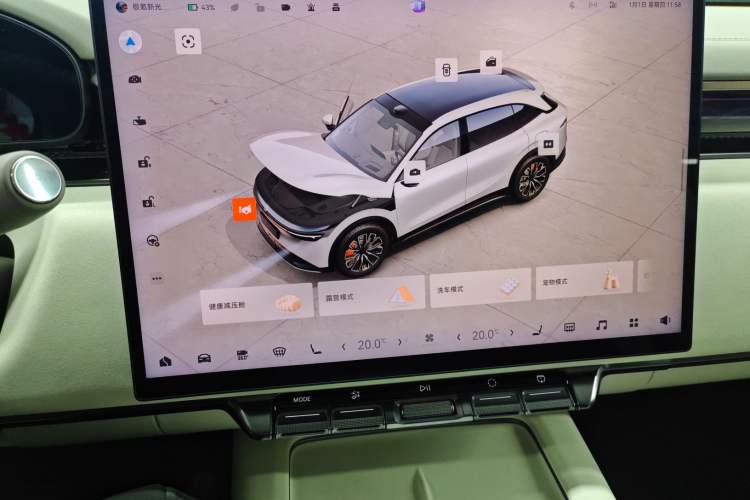 Used Zeekr 7X 2025 100 kWh Long-Range Rear-Wheel Drive with Intelligent Driving Features
