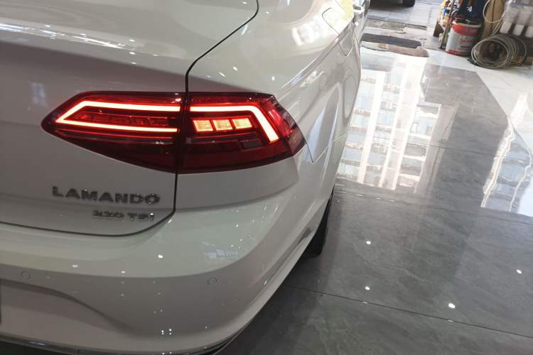 Used Volkswagen Lamando 2019 230TSI DSG Vision Edition China VI Standard